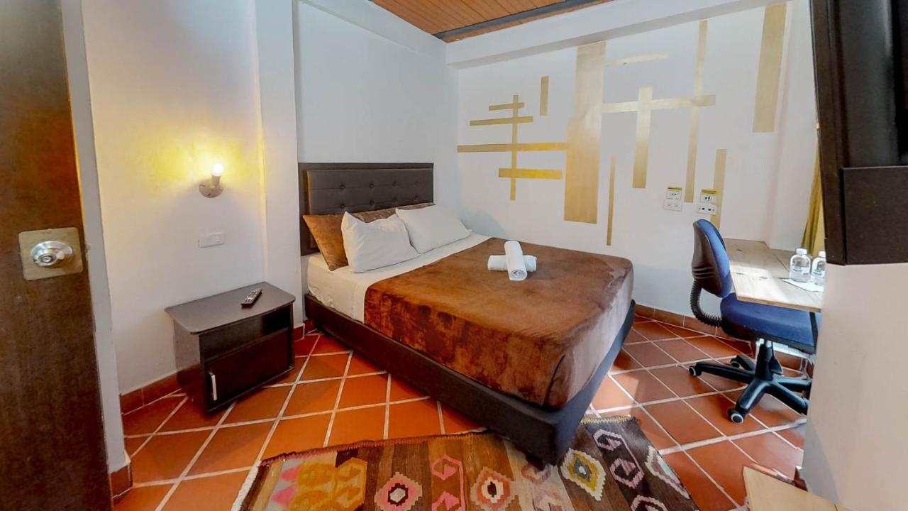 Casa Los Naranjos Hostal Medellín Exterior foto
