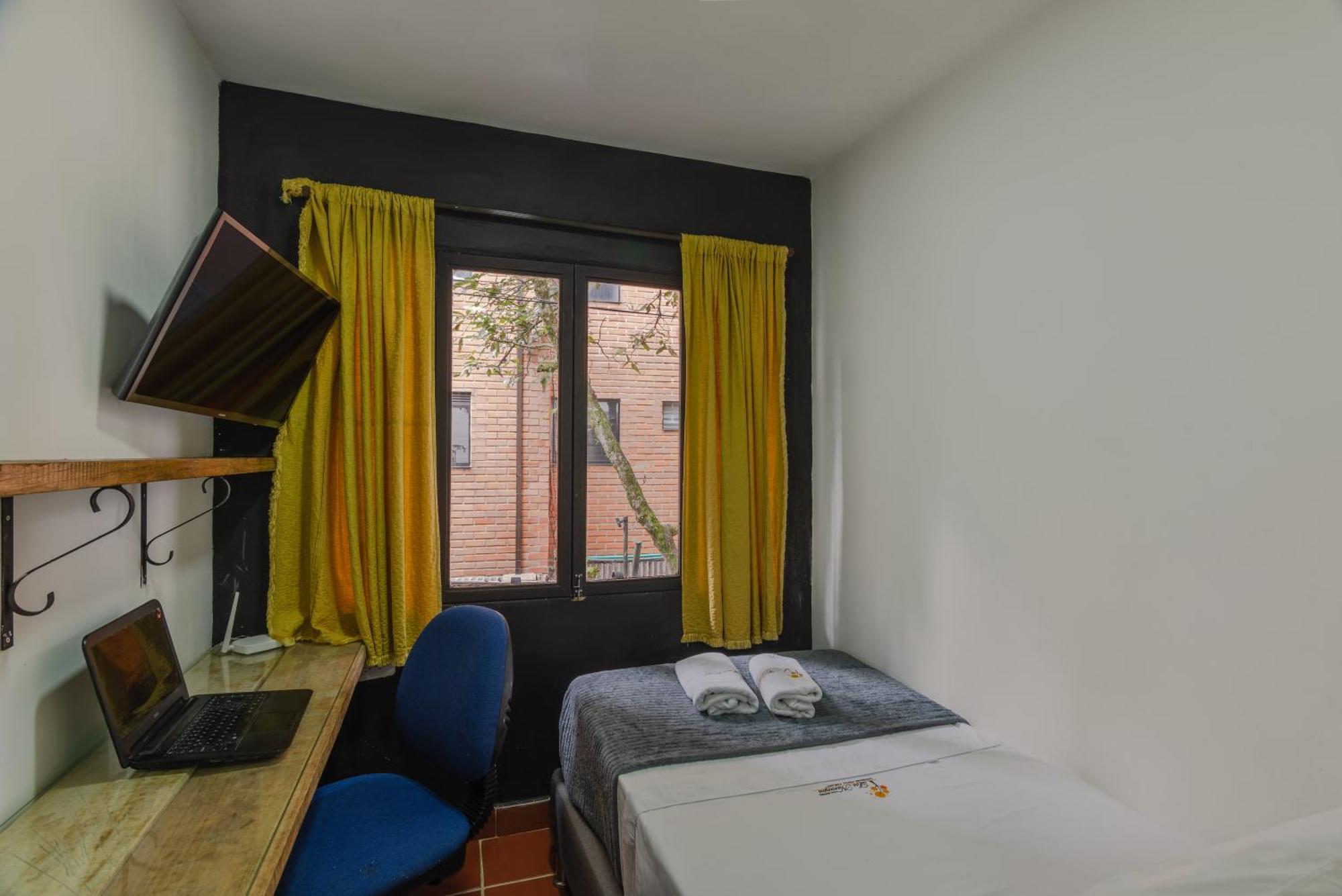 Casa Los Naranjos Hostal Medellín Exterior foto